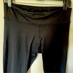 Under Armour Women’s Black Fitted Base Layer Leggings M